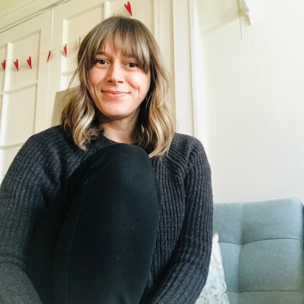 Meet your Posher, Cassandra